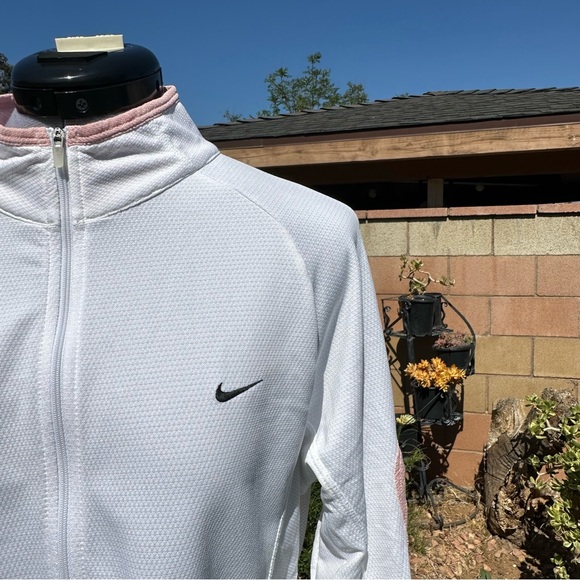 Nike Size XL Pink and White Zip Up Workout Long Sleeve - Picture 3 of 7